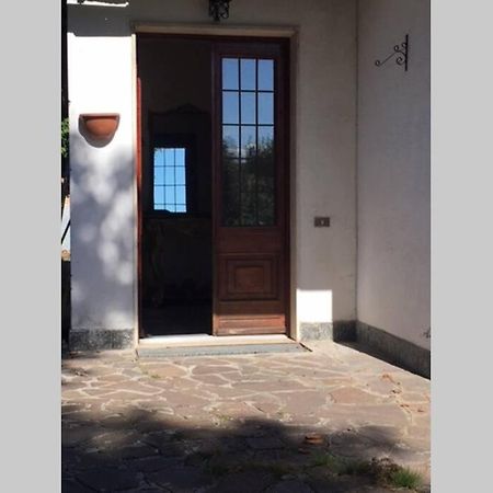Villa Immersa Nel Verde A Lanzo dʼIntelvi Kültér fotó