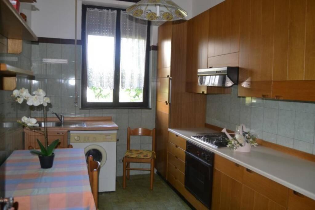 Villa Immersa Nel Verde A Lanzo dʼIntelvi Kültér fotó
